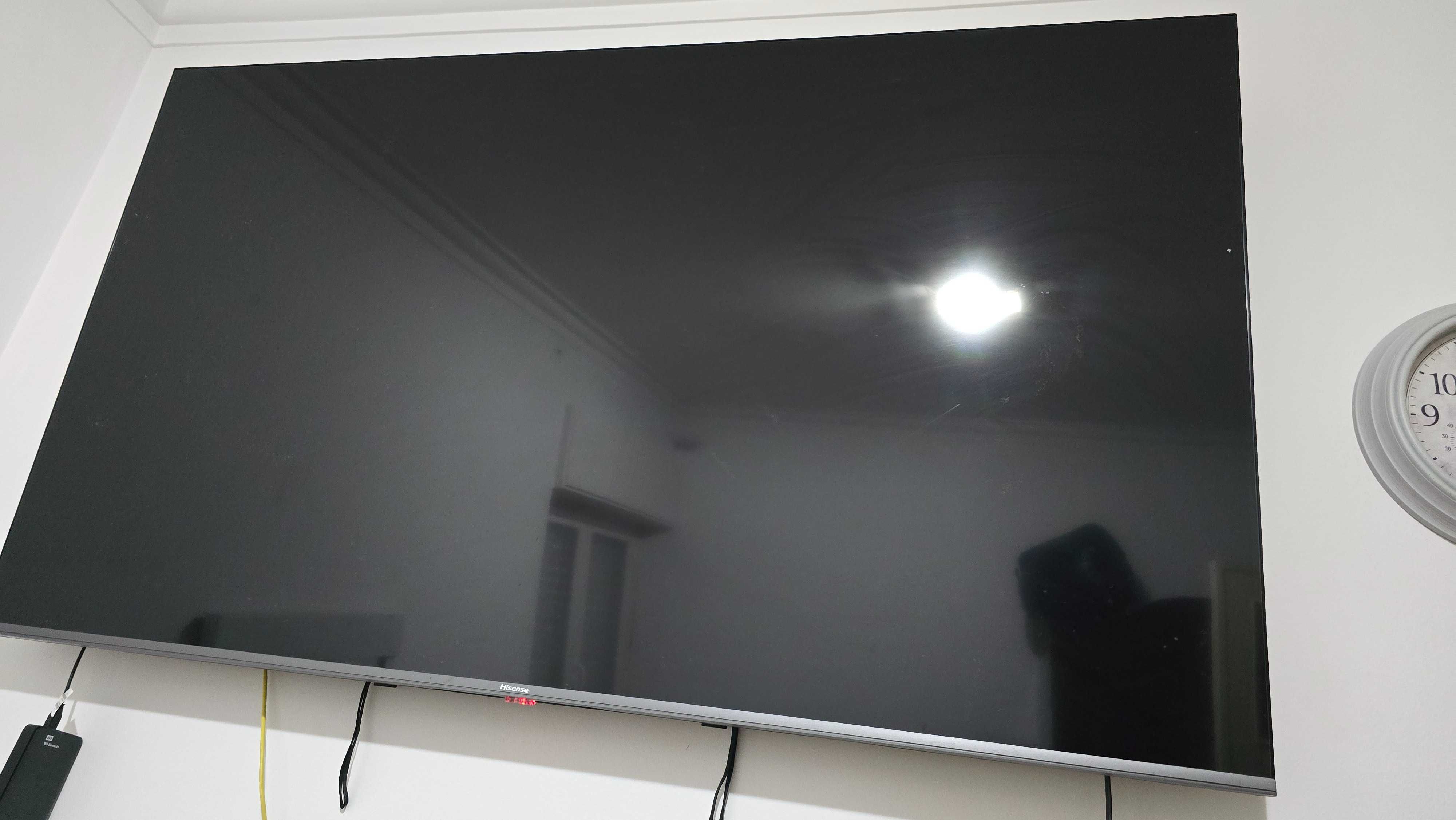 Vendendo esta tv motivo viagem esta otima !