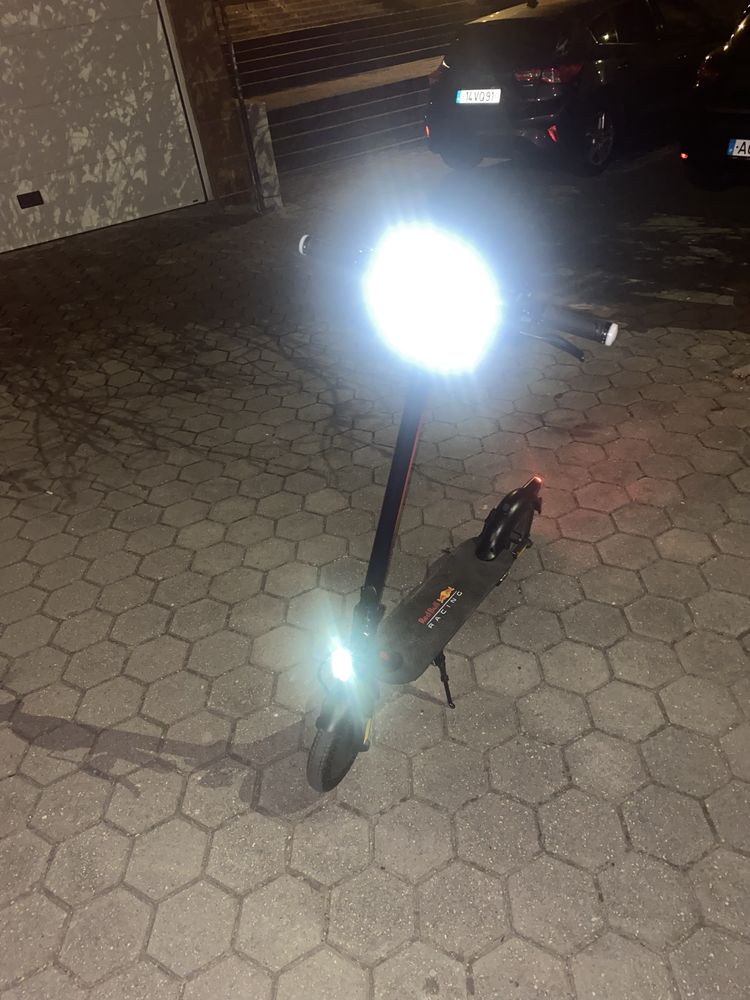Vendo trotinete eletrica