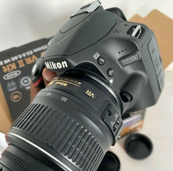 jak nowy Nikon D3200 + Nikkor 18-55mm przebieg 1996!!