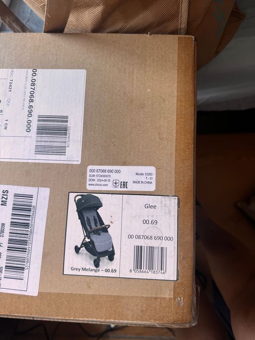 Carrinho bebê Chicco novo / oferta /  na caixa lacrado - modelo Glee