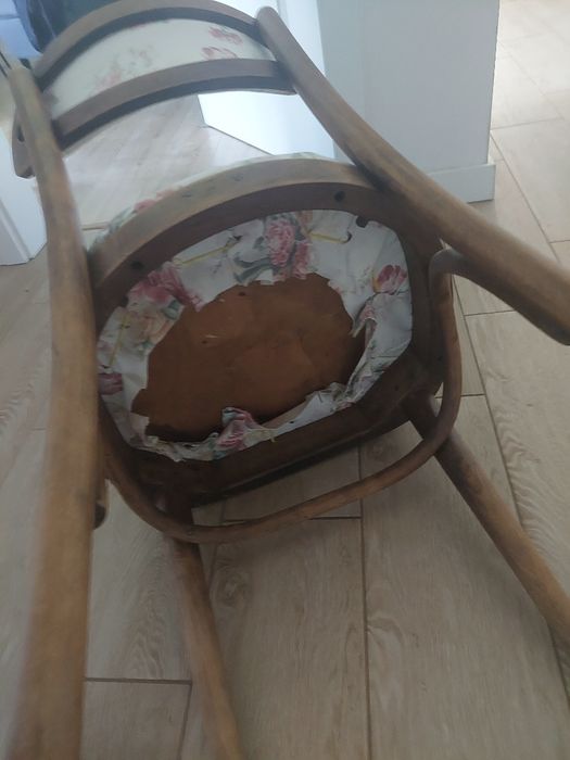 Stare krzesło zapraszam