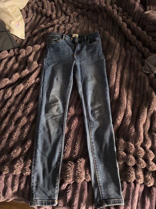 Скині джинси синього кольору