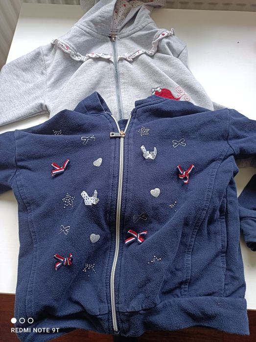 2 bluzy rozpinane 104 i 110