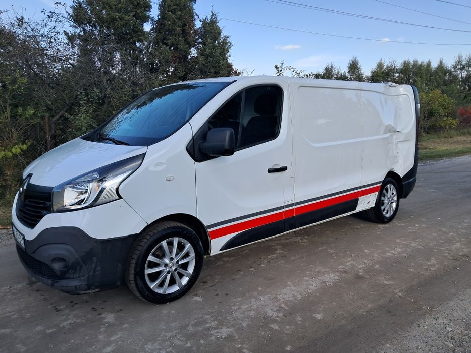 Felgi aluminiowe z oponami r17 225/55 Renault TRAFIC III Opel VIVARO b