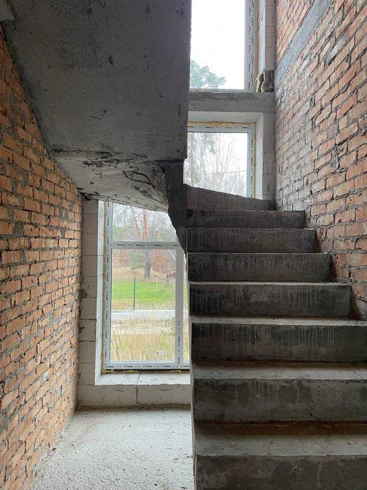 Продаж будинку в котеджному містечку ШВИДКИЙ ВИЇЗД до КИЄВА