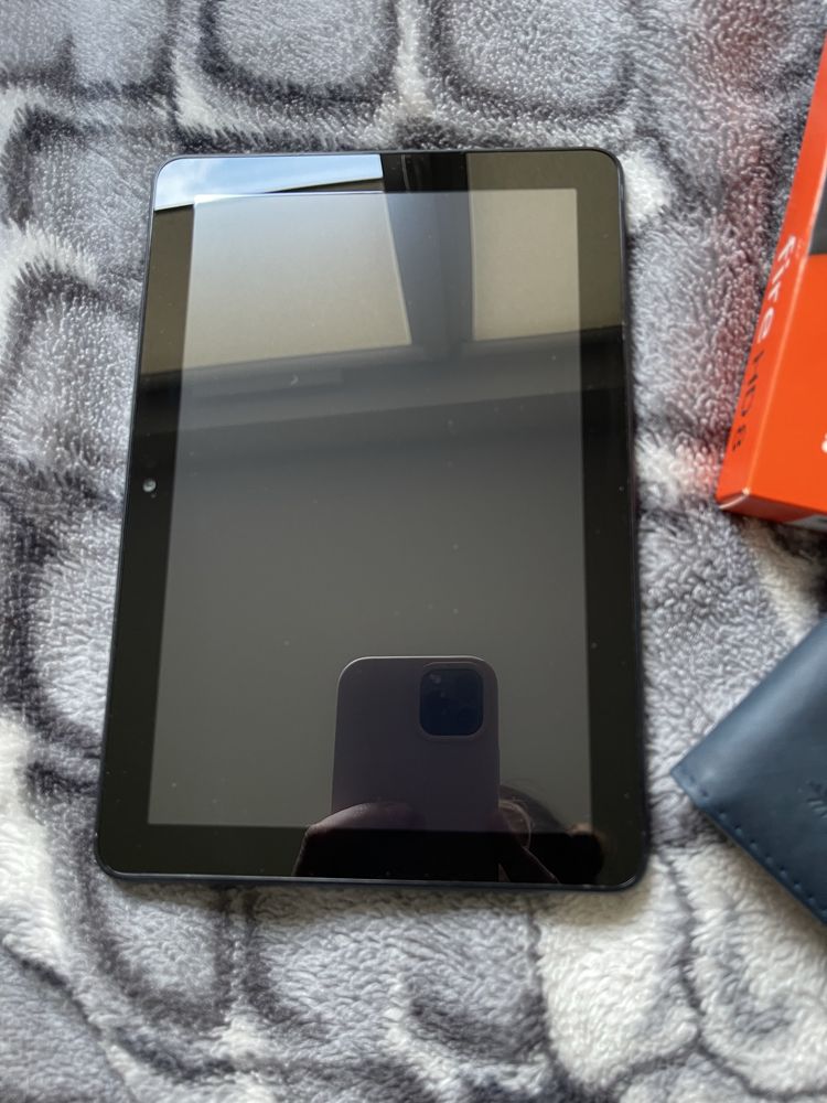 Tablet Amazon Fire HD 8 (2024, 32 GB) + etui