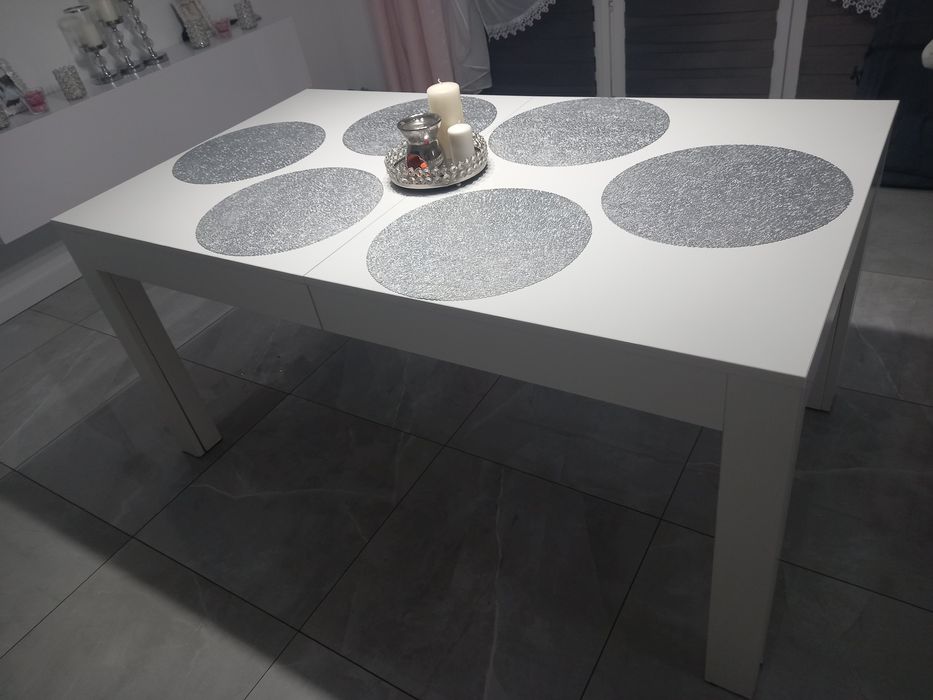 Stół 160x90 rozkłada się do 300cm