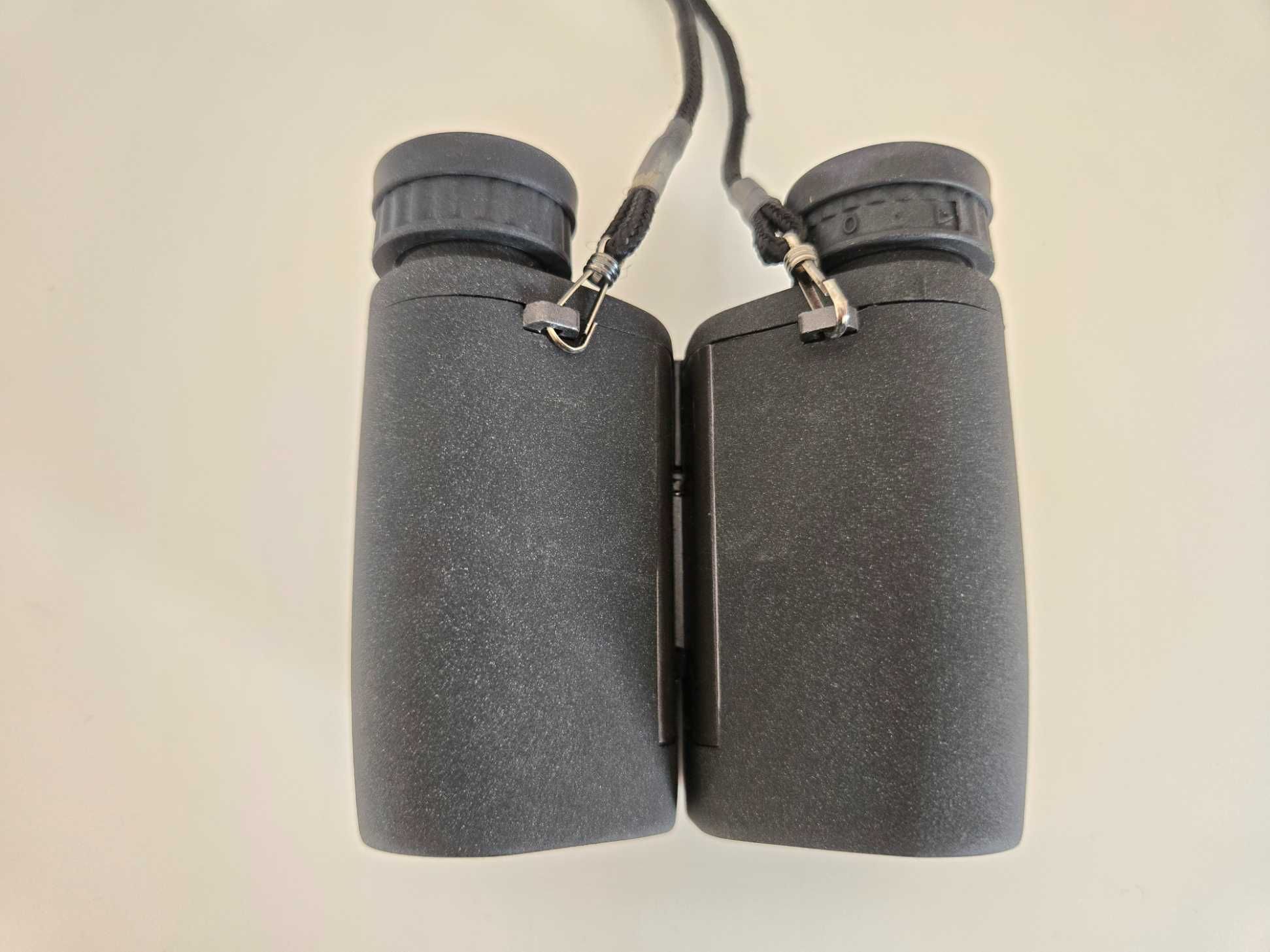 Binoculars 8 x 25