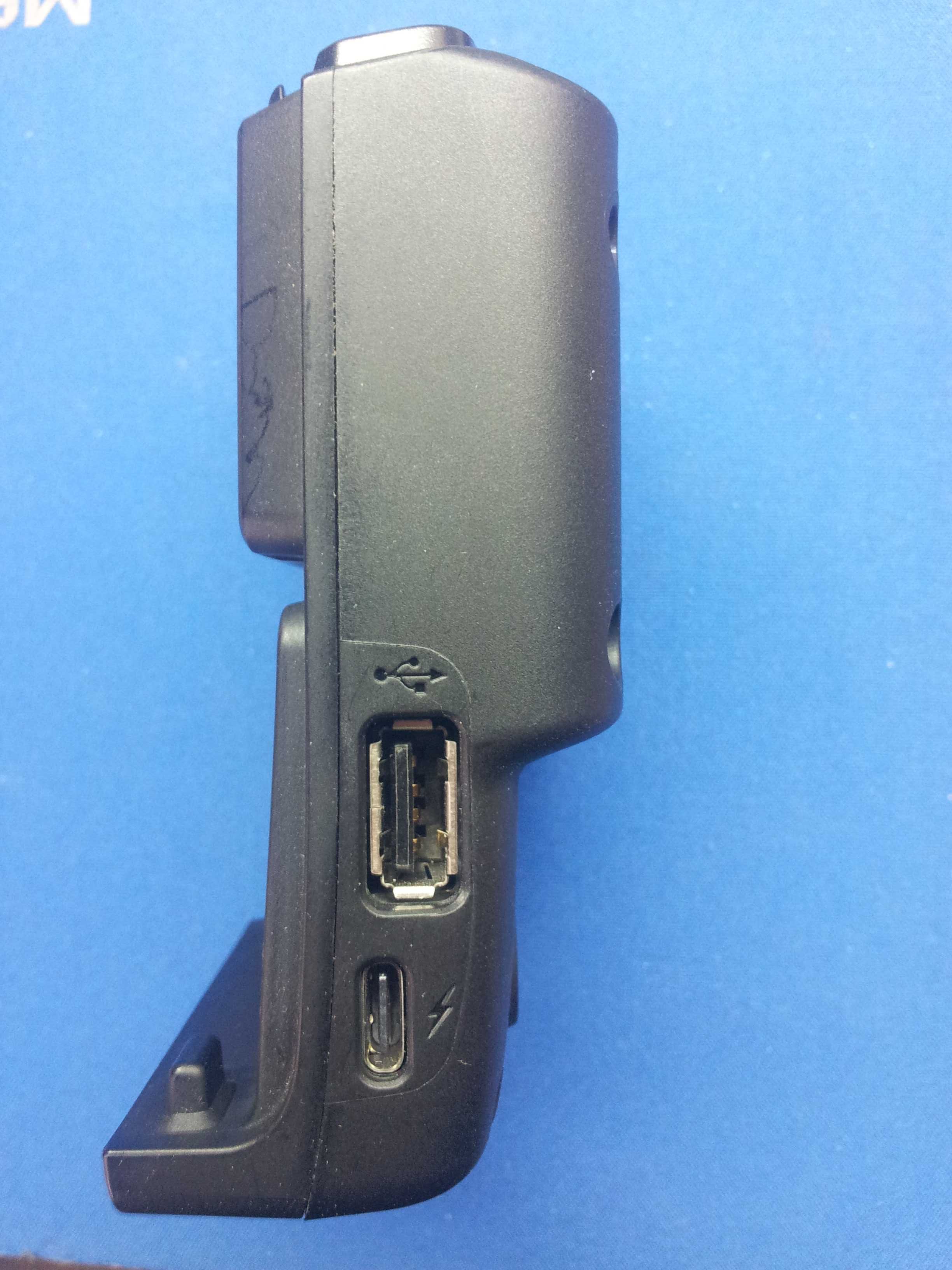 Uchwyt nawigacji Tomtom pro 8475