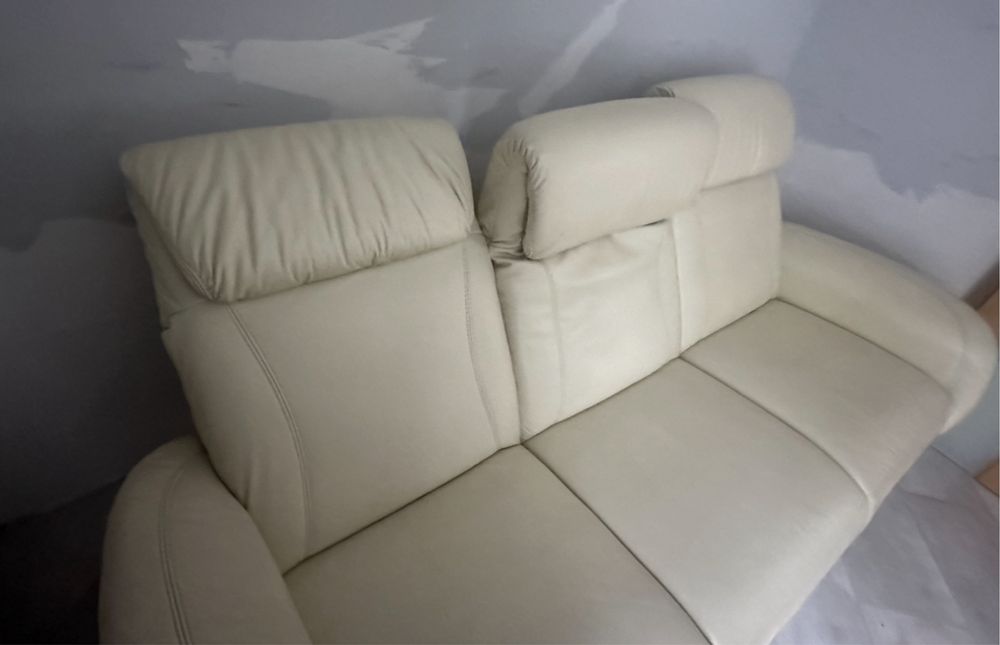 Sofa skórzana regulowane zagłówki , kolor beżowy