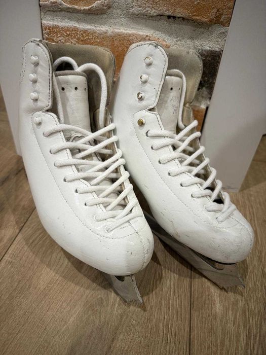 Łyżwy RISPORT 235 długość wkładki 23,5 cm