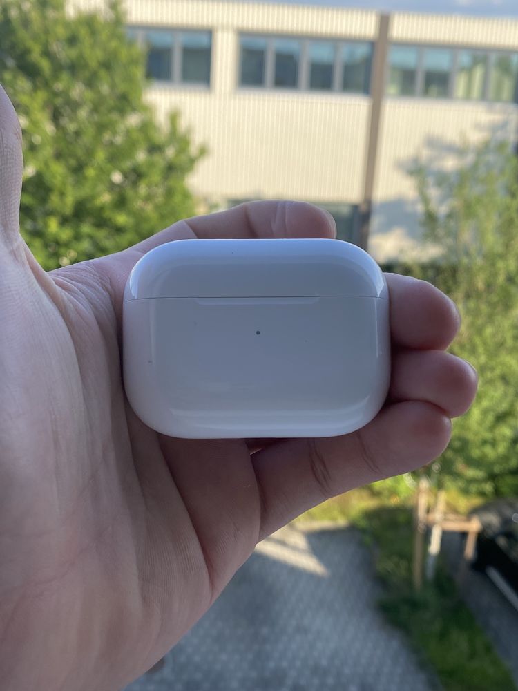 Oryginalny box do ładowania słuchawek apple Box AirPods pro a2190