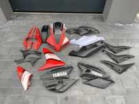 Owiewki plastiki banan bok boczek czacha czasza yamaha yzf r125