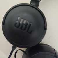 навушники JBL не робочі