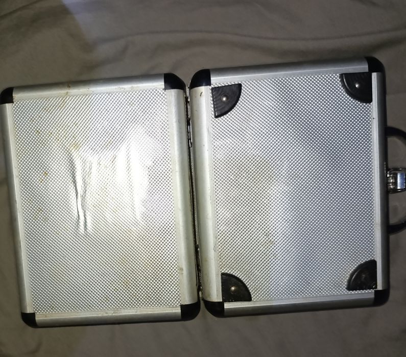 Кейс , бокс.ціна 200гр.