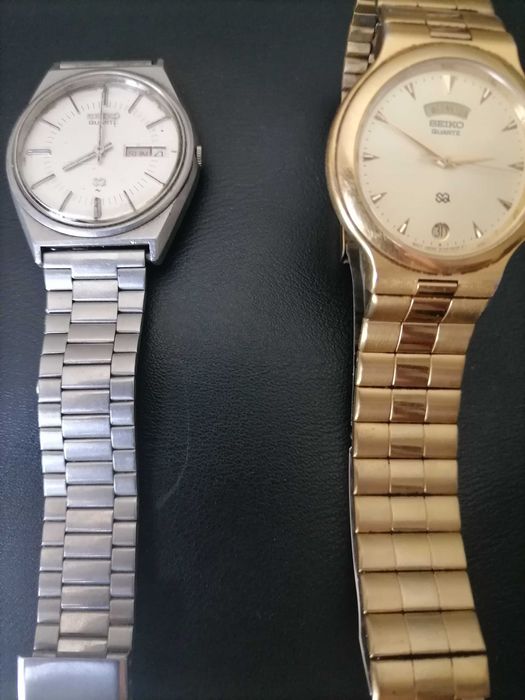 Lote de Seikos a pilhas a necessitar de arranho