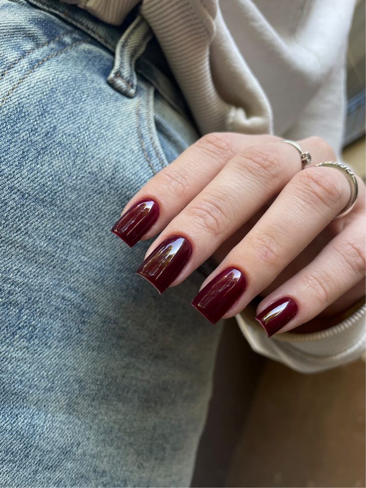 Manicure przedłużanie paznokci pedicure