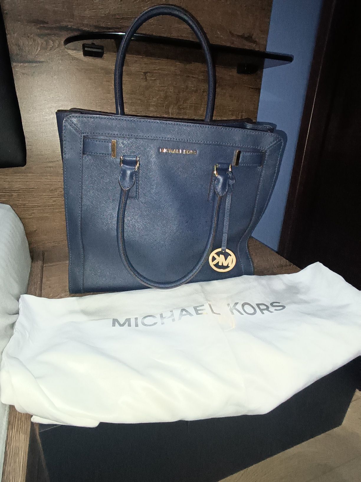 Michael Kors Dillon torba torebka kuferek oryginalna jak nowa