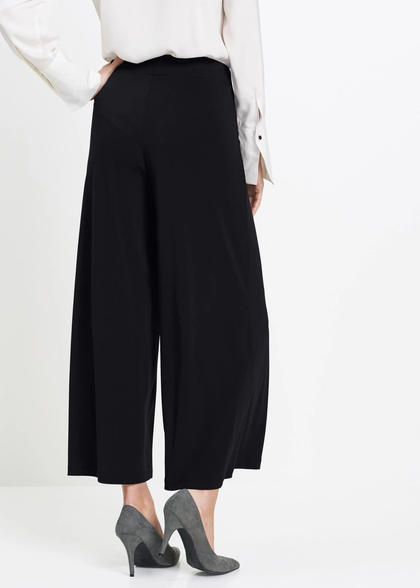 B.P.C czarne spodnie 7/8 culotte z dżerseju 52/54.