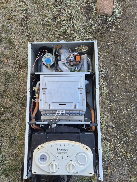 Ariston 24FF Turbo 24kw.