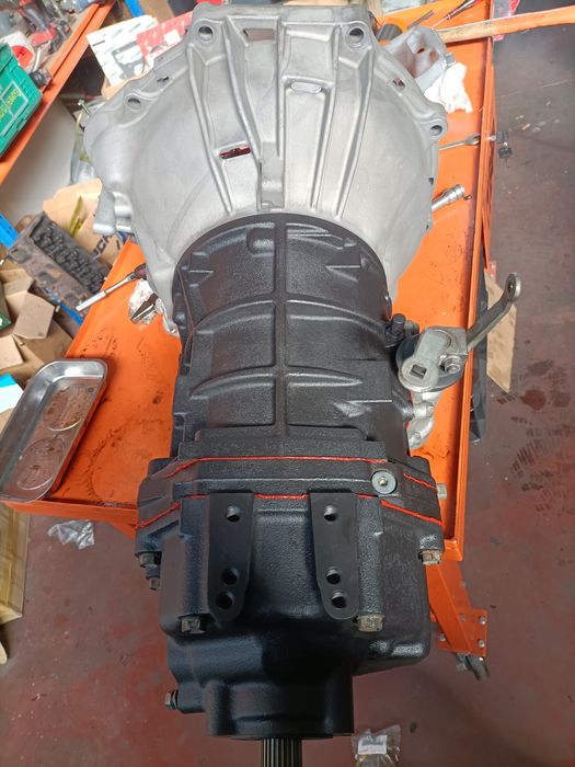 Caixa de velocidades Toyota dyna M (Reparada)