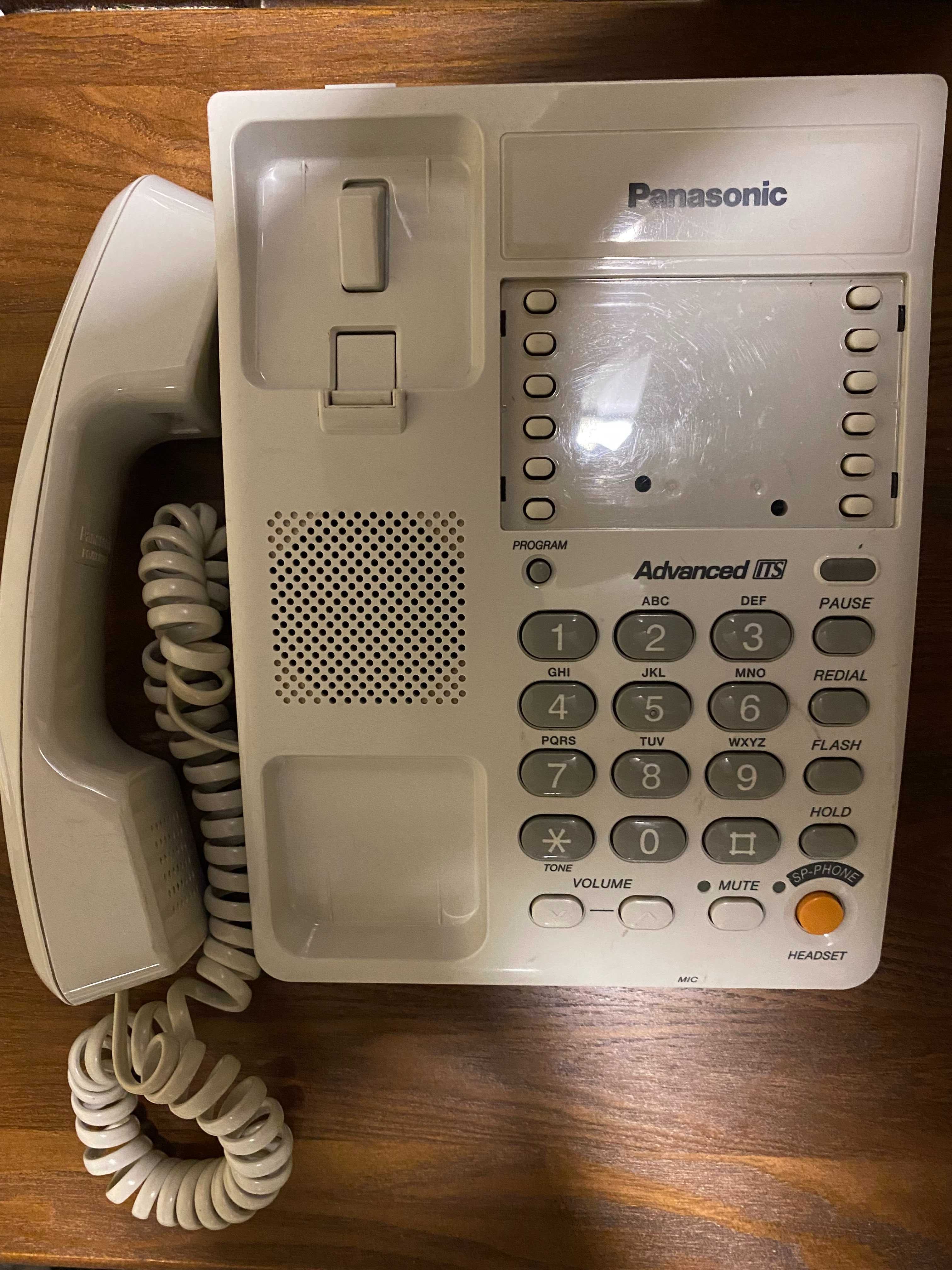 Телефон PANASONIC KX-TS2363RUW (дротовий)