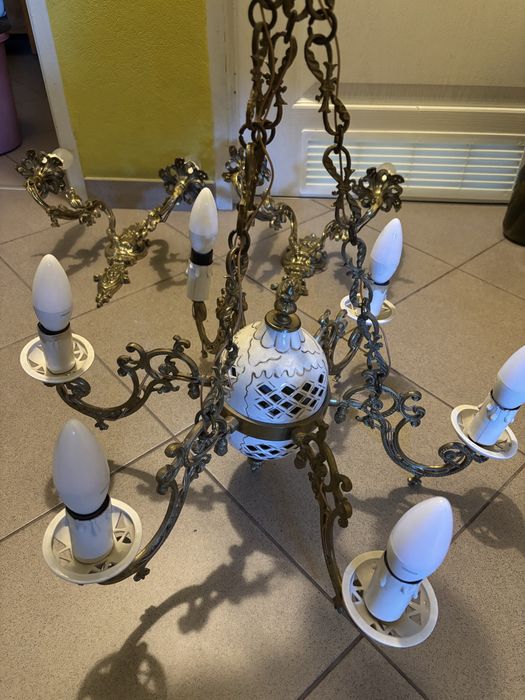 Żyrandol mosiężny sześcioramienny