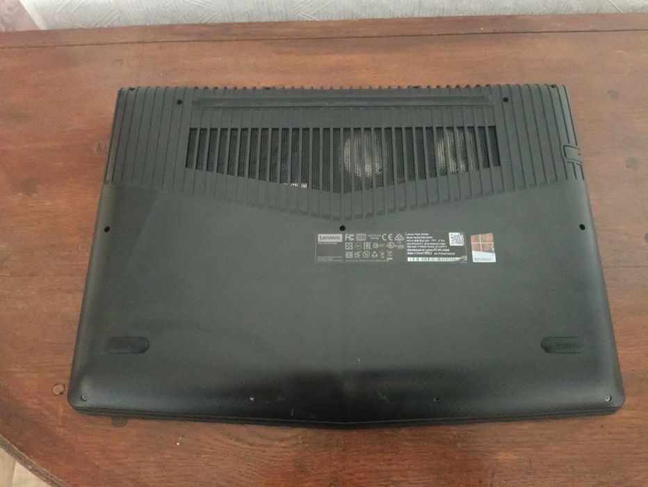 Ігровий ноутбук Lenovo y520