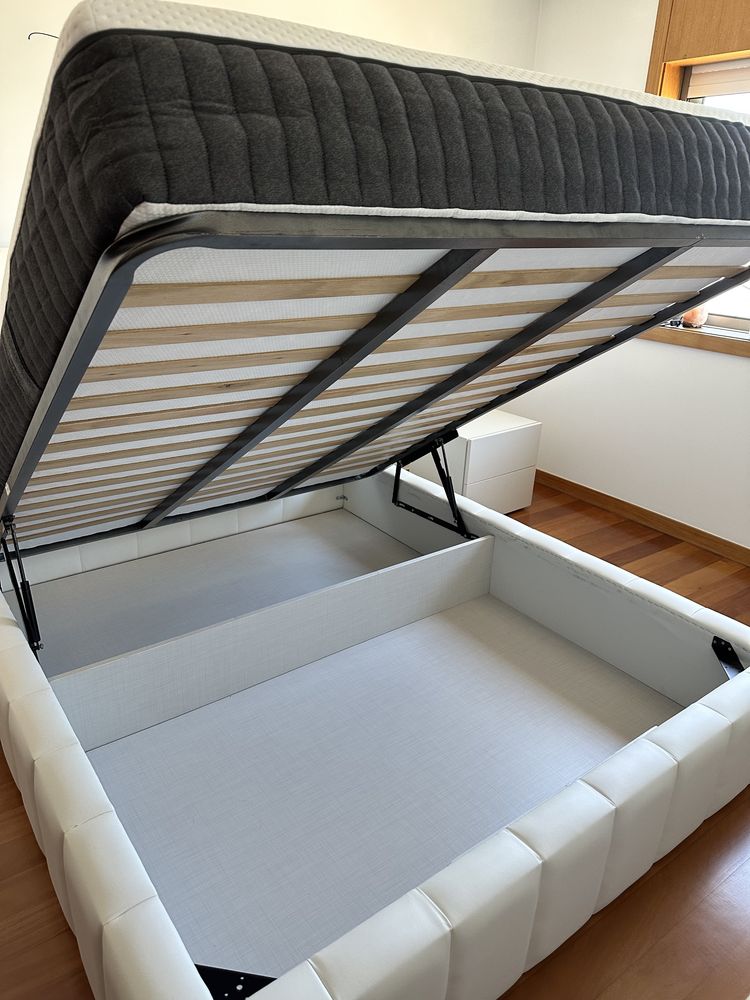 Cama de Casal Estofada