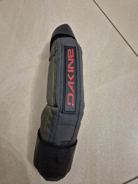 Dakine bom protector ochraniacz głowicy bomu