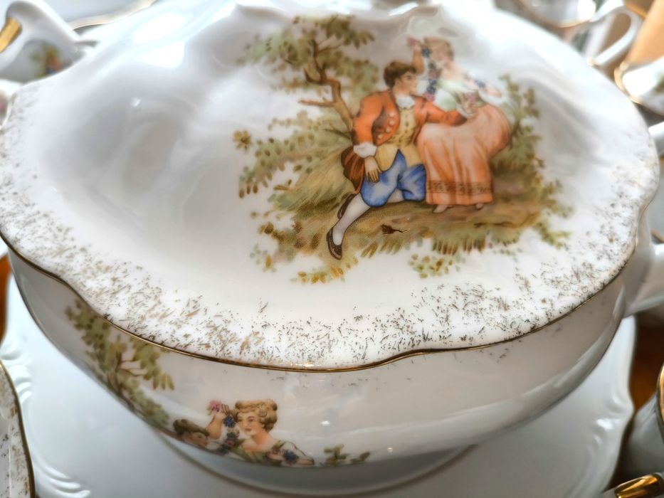 CHODZIEŻ Miłość Wiedeńska Serwis Obiadowo-Kawowy dla 12 osób/86 Części