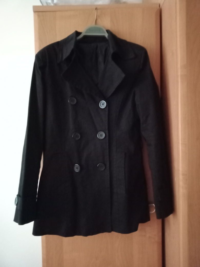 Płaszcz(kurtka) czarny cienki