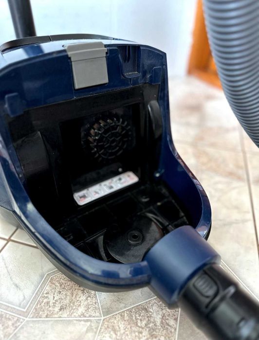 Продам пилосос Fhilips, б/в, у гарному робочому стані.