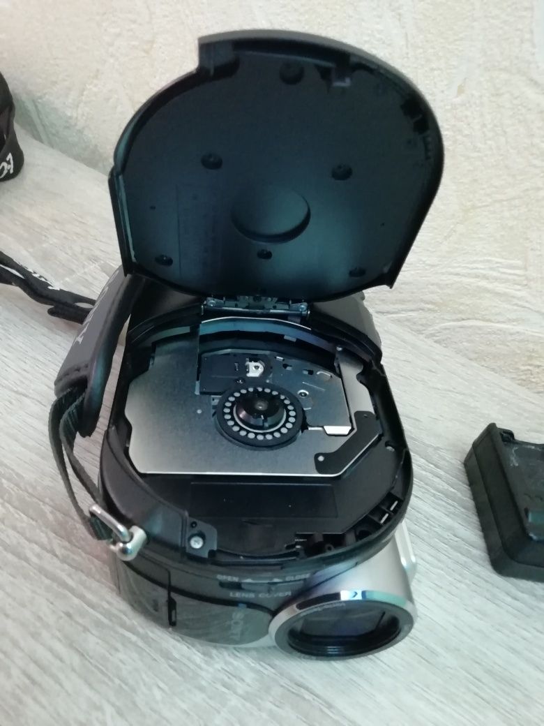 Видиокамера Sony Xandycam 40x optical zoom