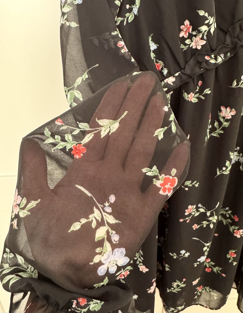 Sukienka w kwiaty H&M