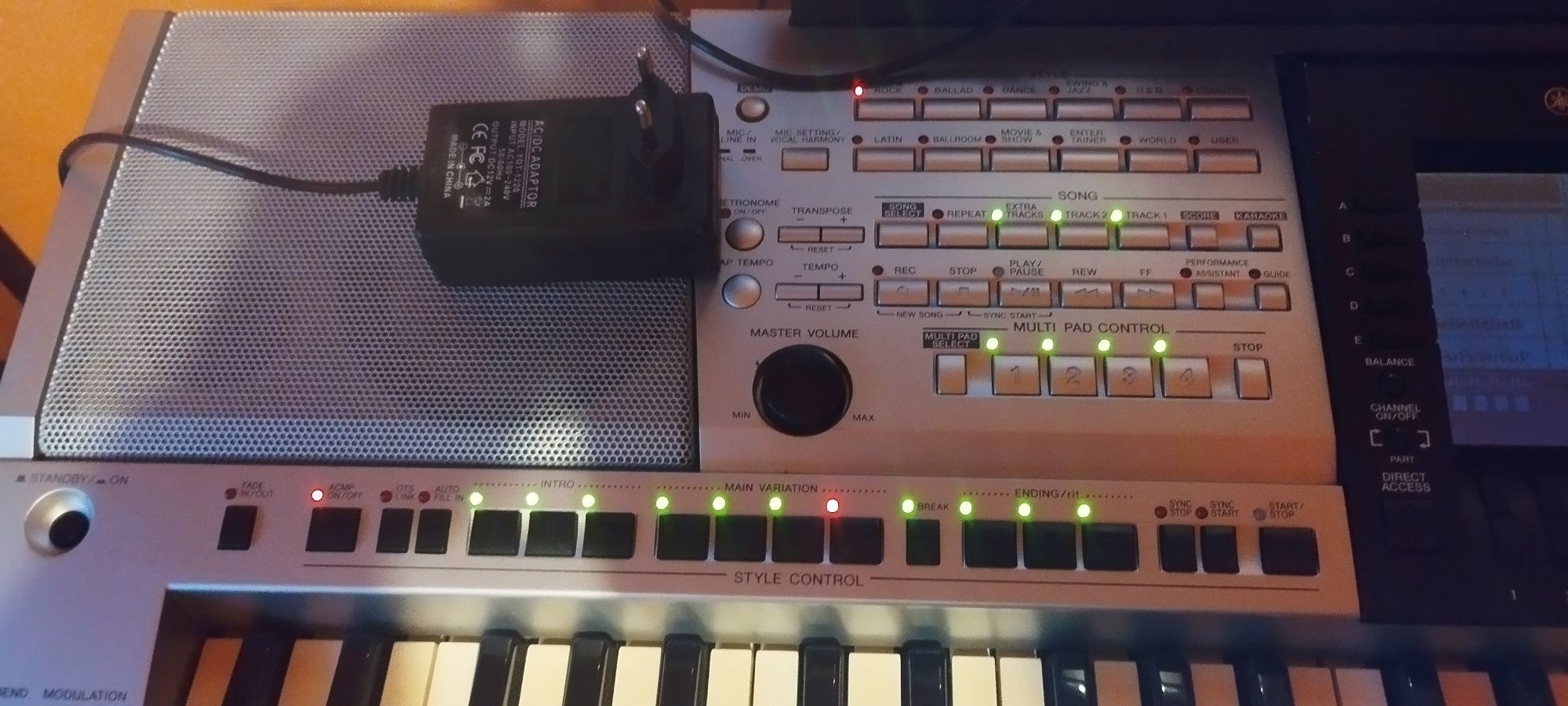 Sprzedam Yamaha PSR 3000