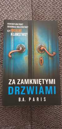 Za zamkniętymi drzwiami