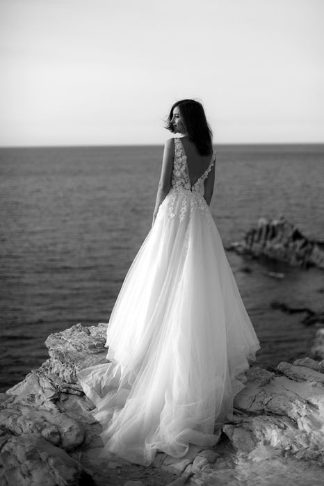 Весільна сукня