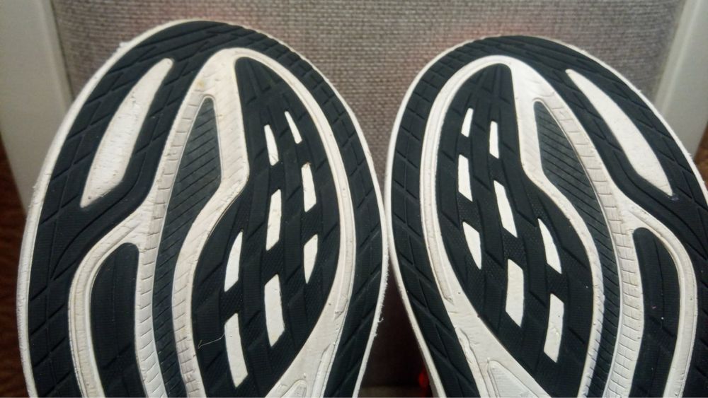 Asics кросівки оригінал