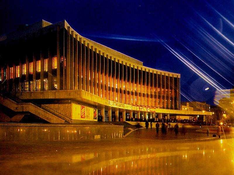 ЦЕНТР новобудова ЖК "Кардинал" вул. Тютюнника Василя, 28 А