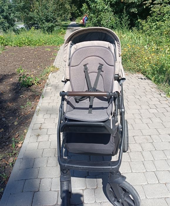 Універсальна коляска 2 в 1 Roan Bass Next