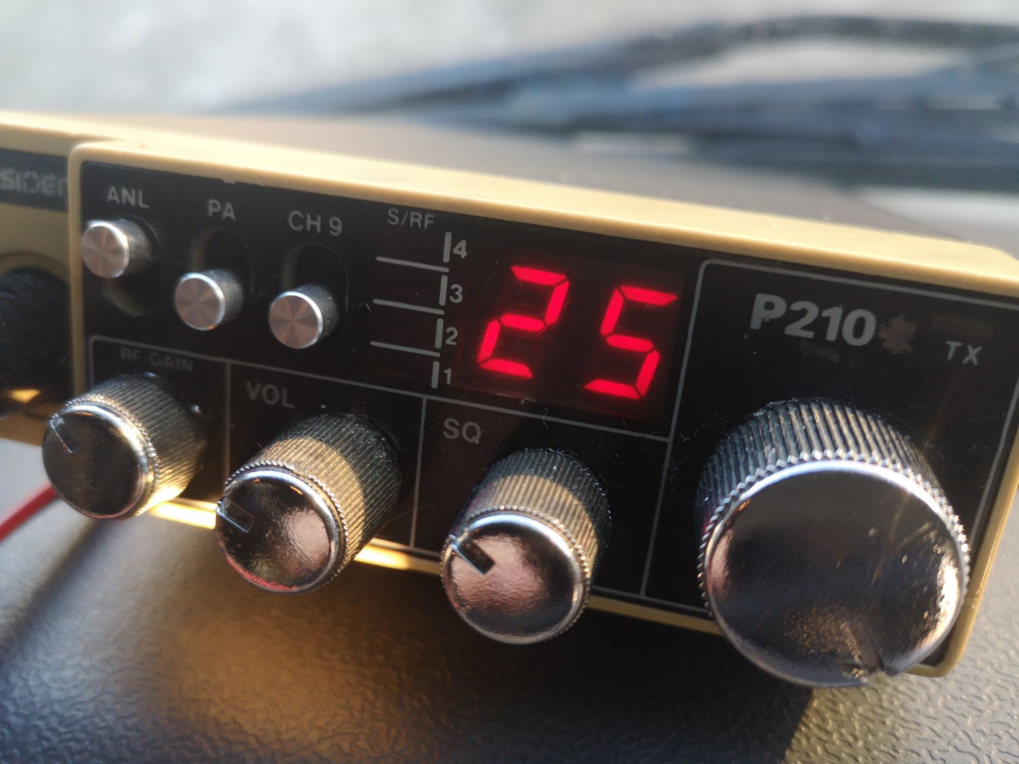 Cb radio Unide  P-210