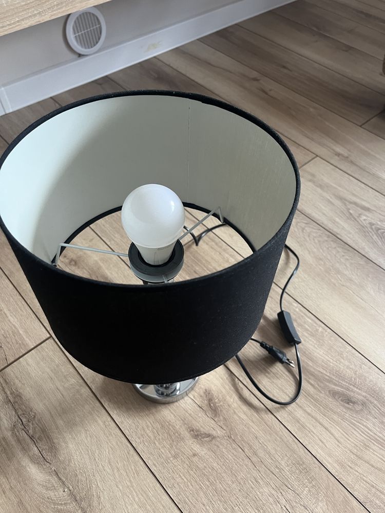 Lampka nocna stan bdb