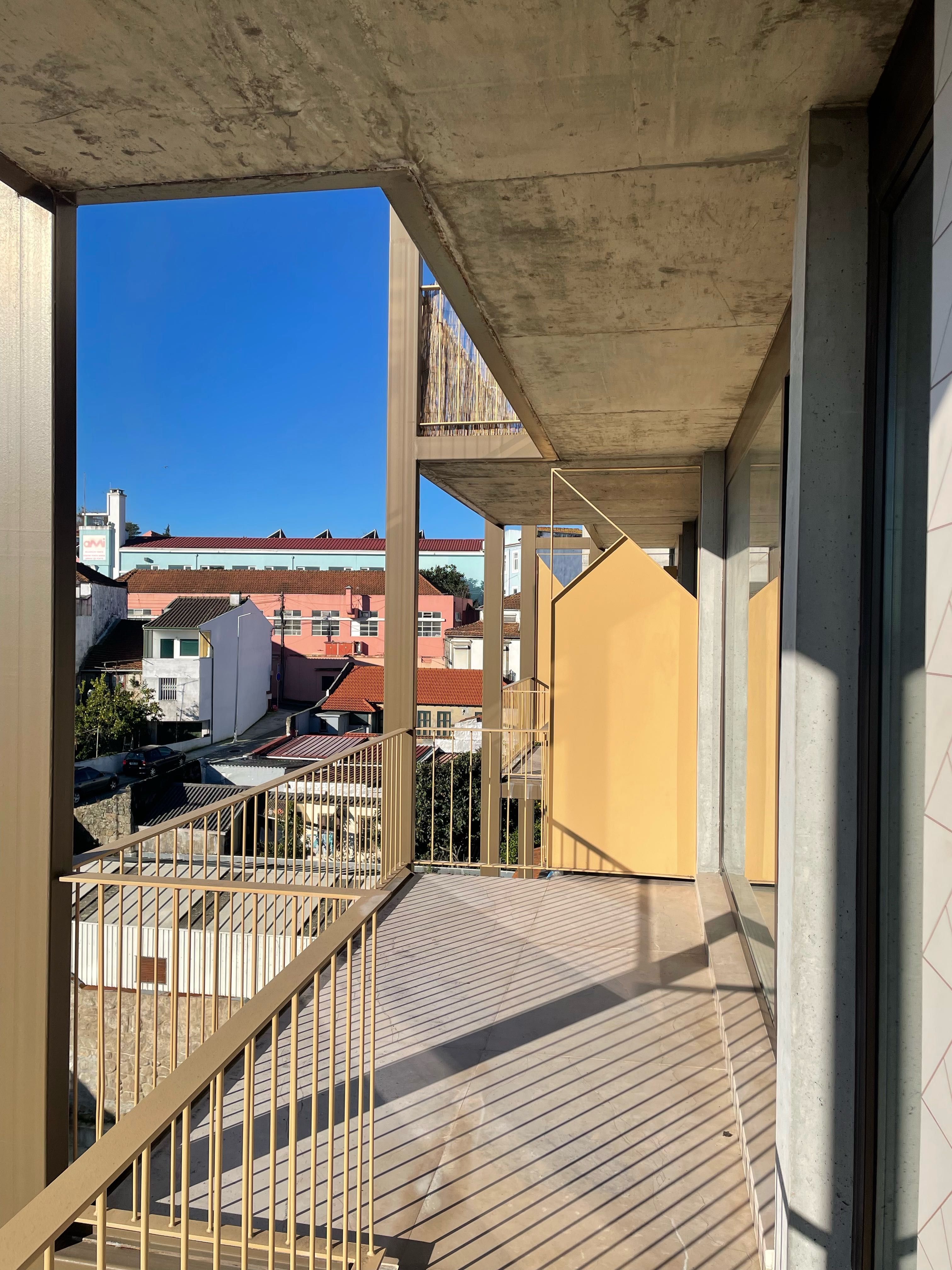 T2 mobilado na Pinto Bessa