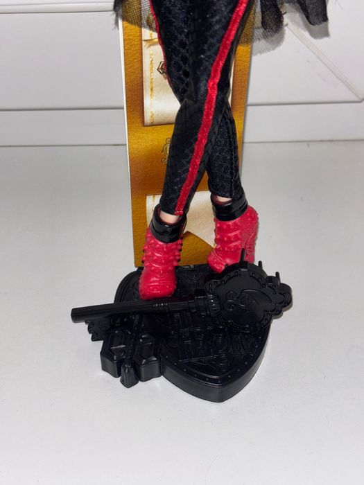 Рейвен Квин кукла Евер Афтер Хай School Spirit