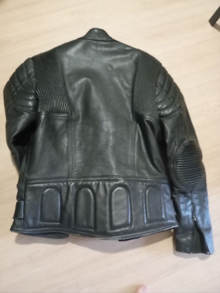 Casaco de couro motoqueiro