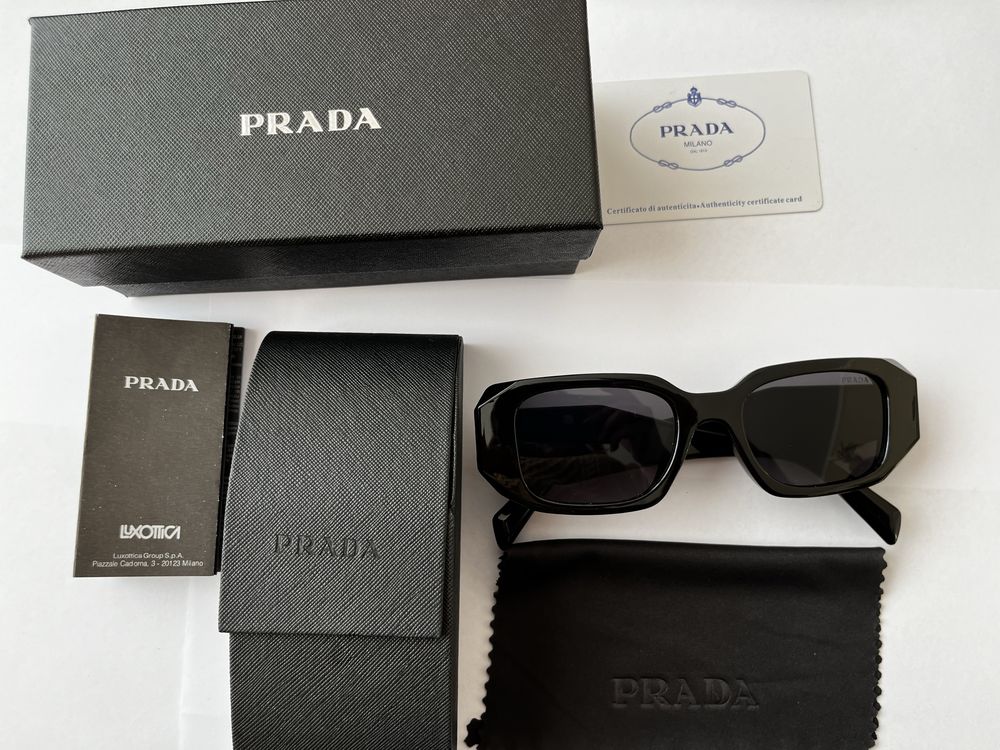 Окуляри Prada