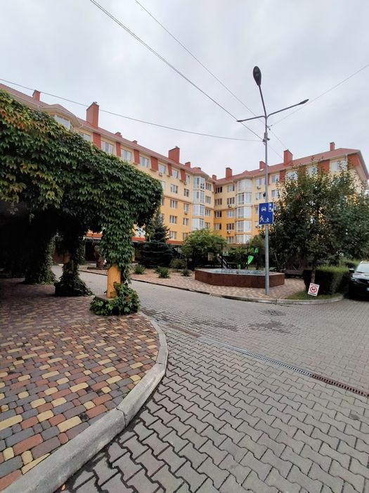 Продам 2 кімнатну квартиру по супер ціні в ЖК Київський маєток.