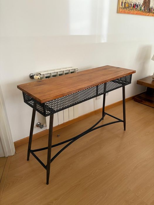 Mesa de apoio / entrada