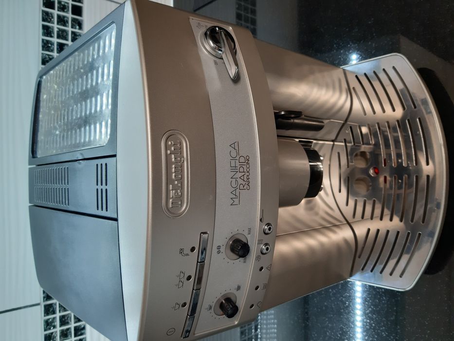 De'Longhi Magnifica Rapid Cappuccino